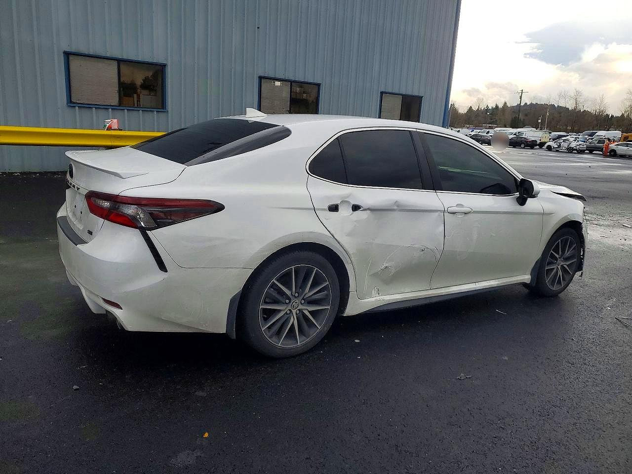 2022 TOYOTA CAMRY SE photo 5