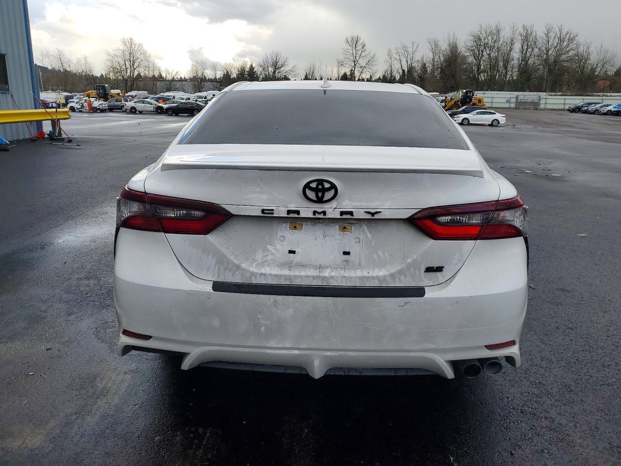 2022 TOYOTA CAMRY SE photo 11