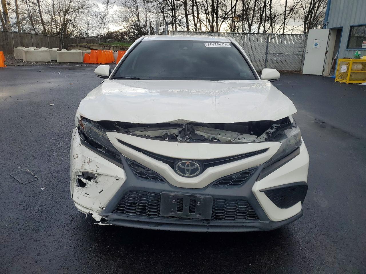 2022 TOYOTA CAMRY SE photo 9