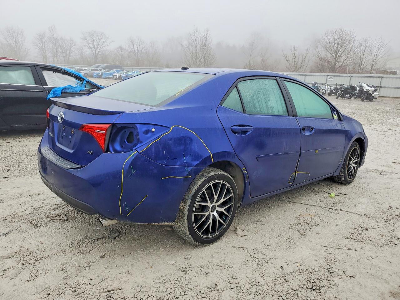 2018 TOYOTA COROLLA L photo 3
