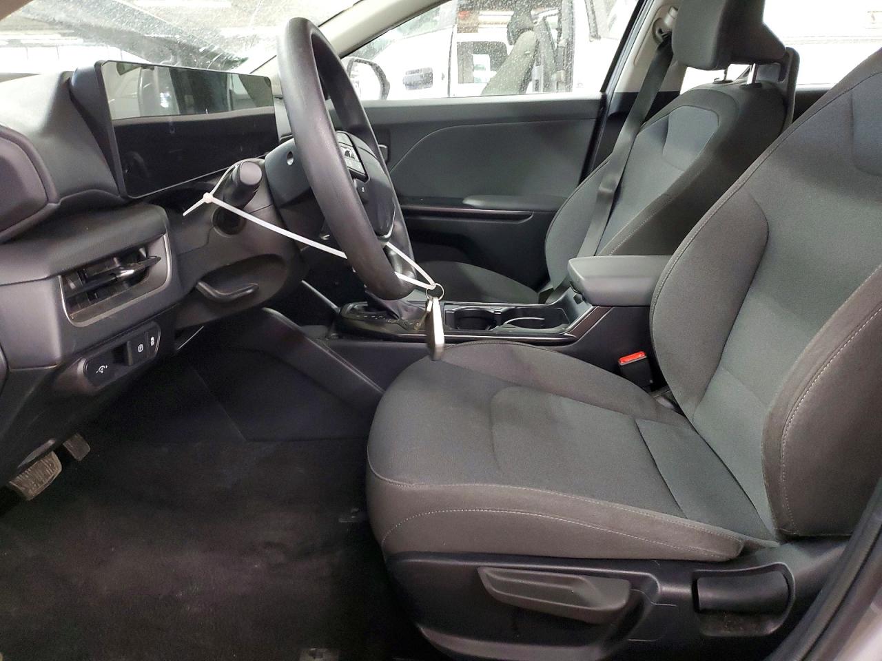 2025 KIA K4 LXS photo 7