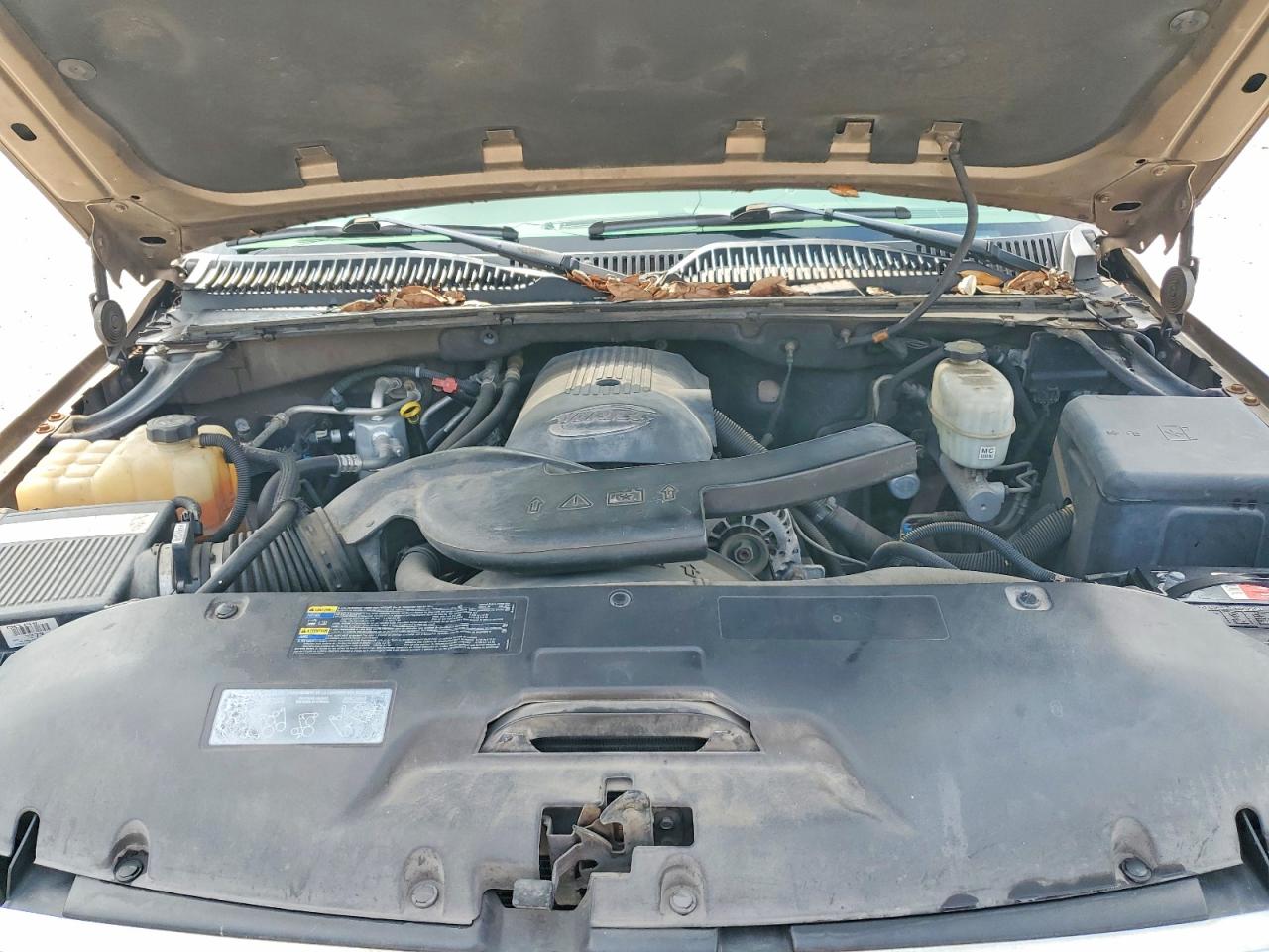 2004 GMC YUKON photo 21