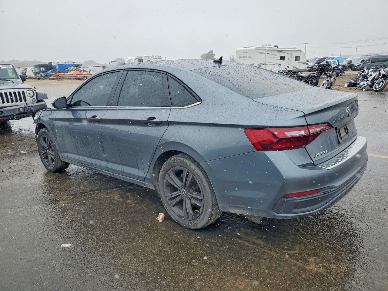 2023 VOLKSWAGEN JETTA SE photo 2