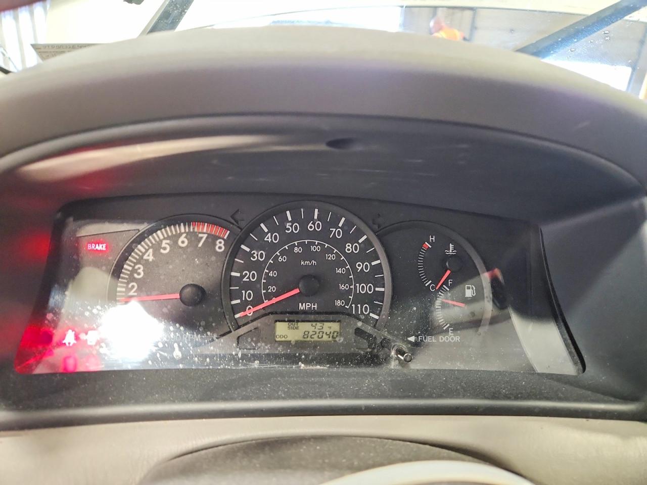 2004 TOYOTA COROLLA CE photo 9