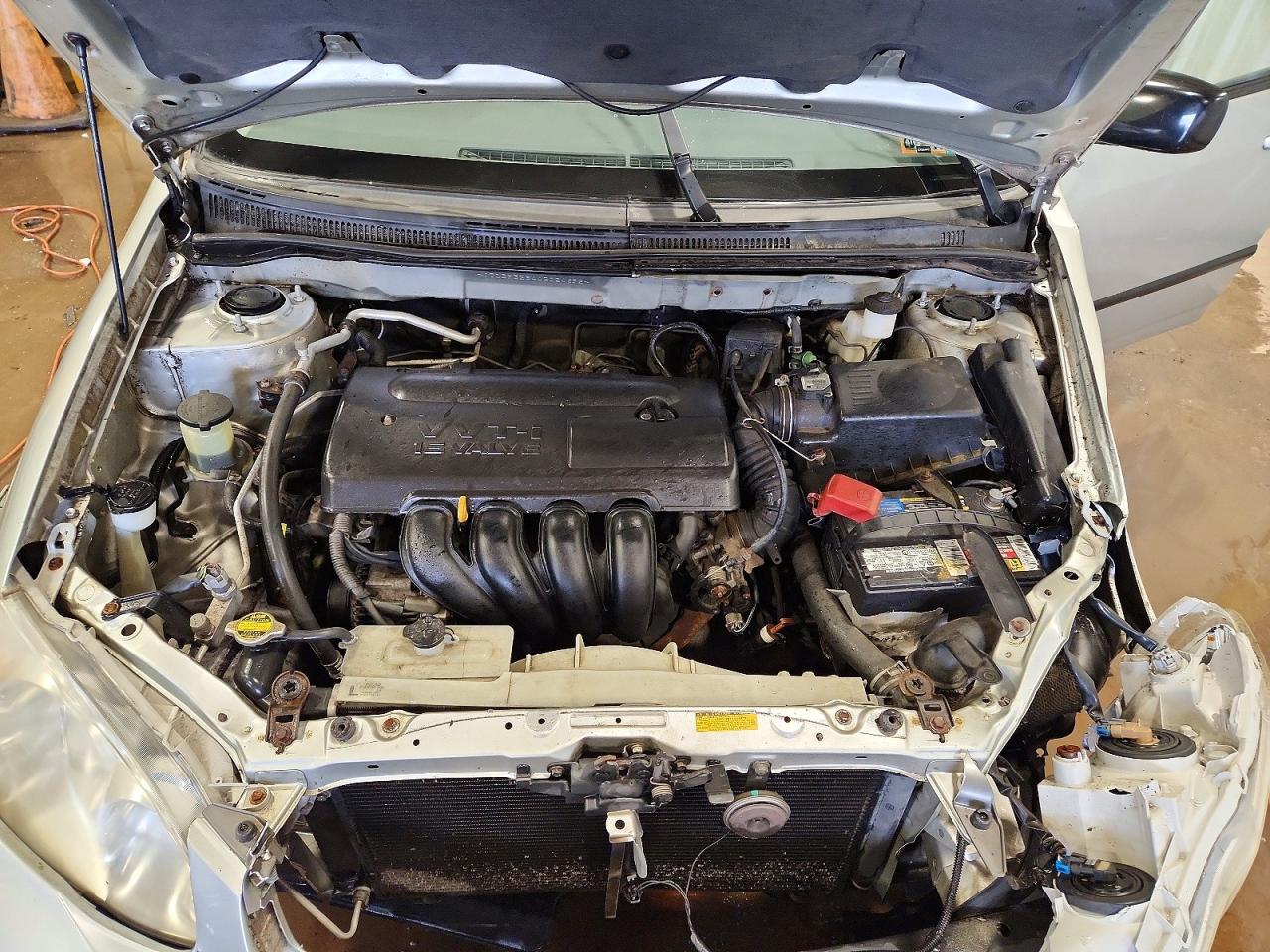 2004 TOYOTA COROLLA CE photo 11