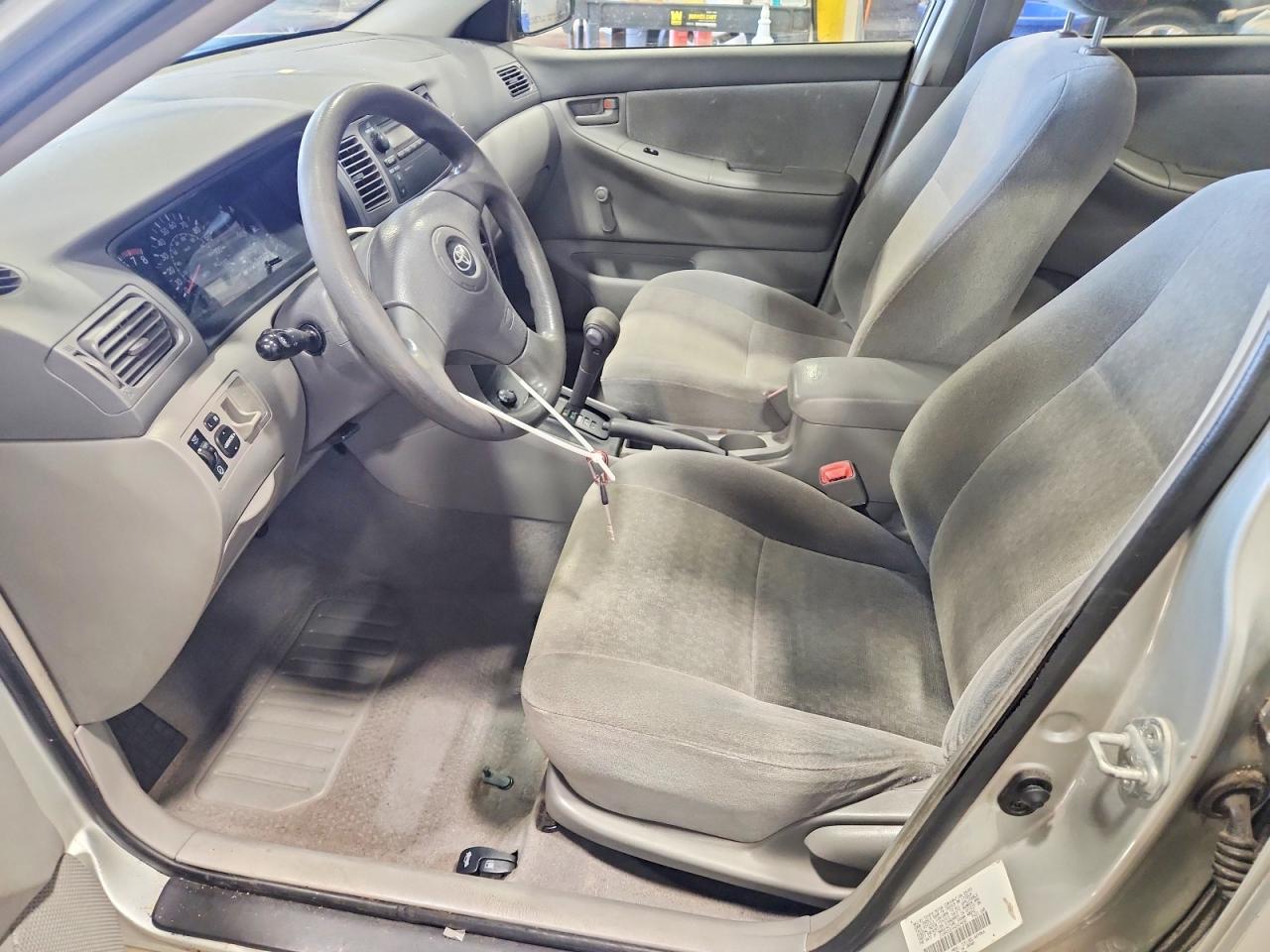 2004 TOYOTA COROLLA CE photo 7
