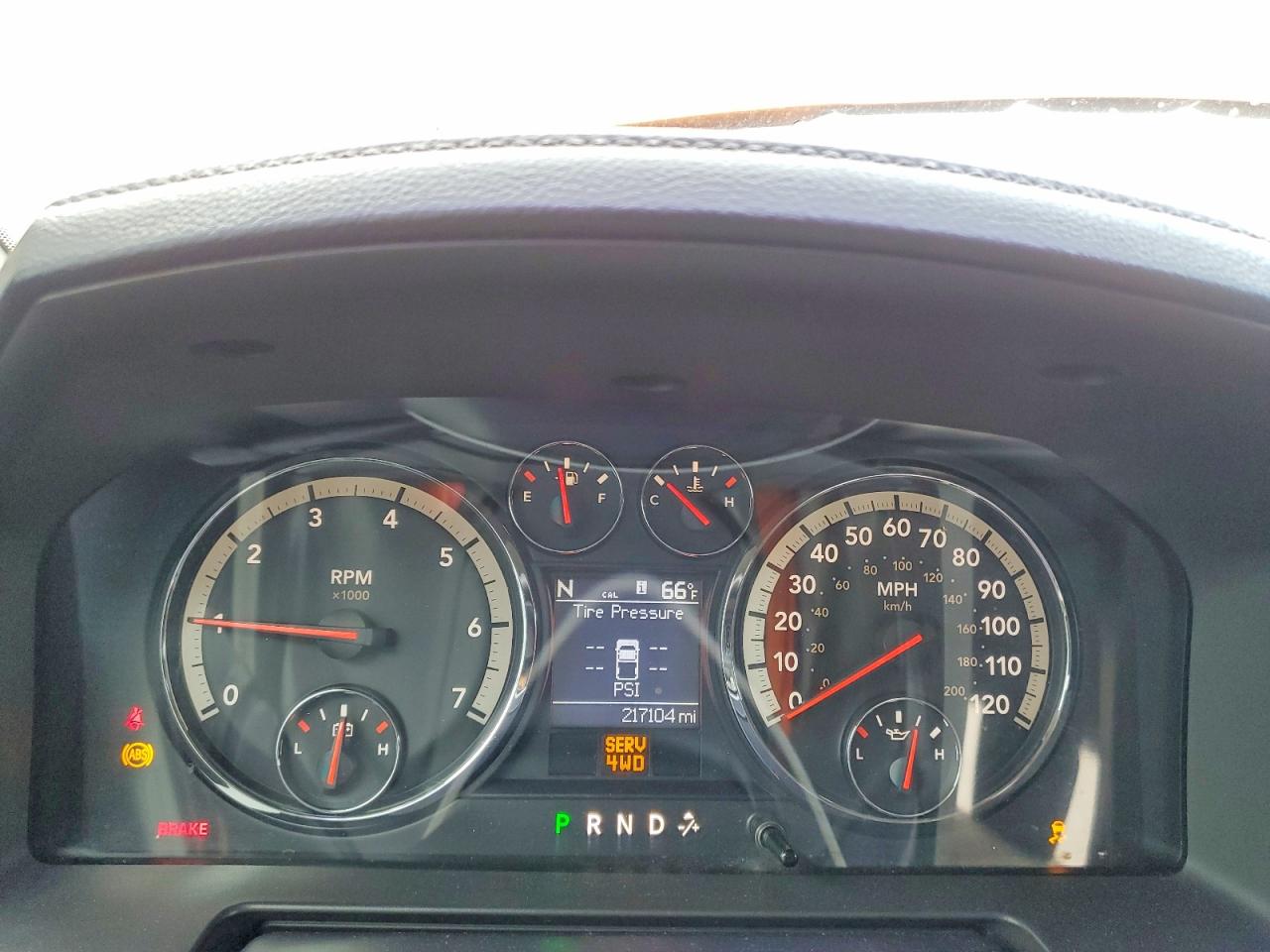 2010 DODGE RAM 1500 photo 25