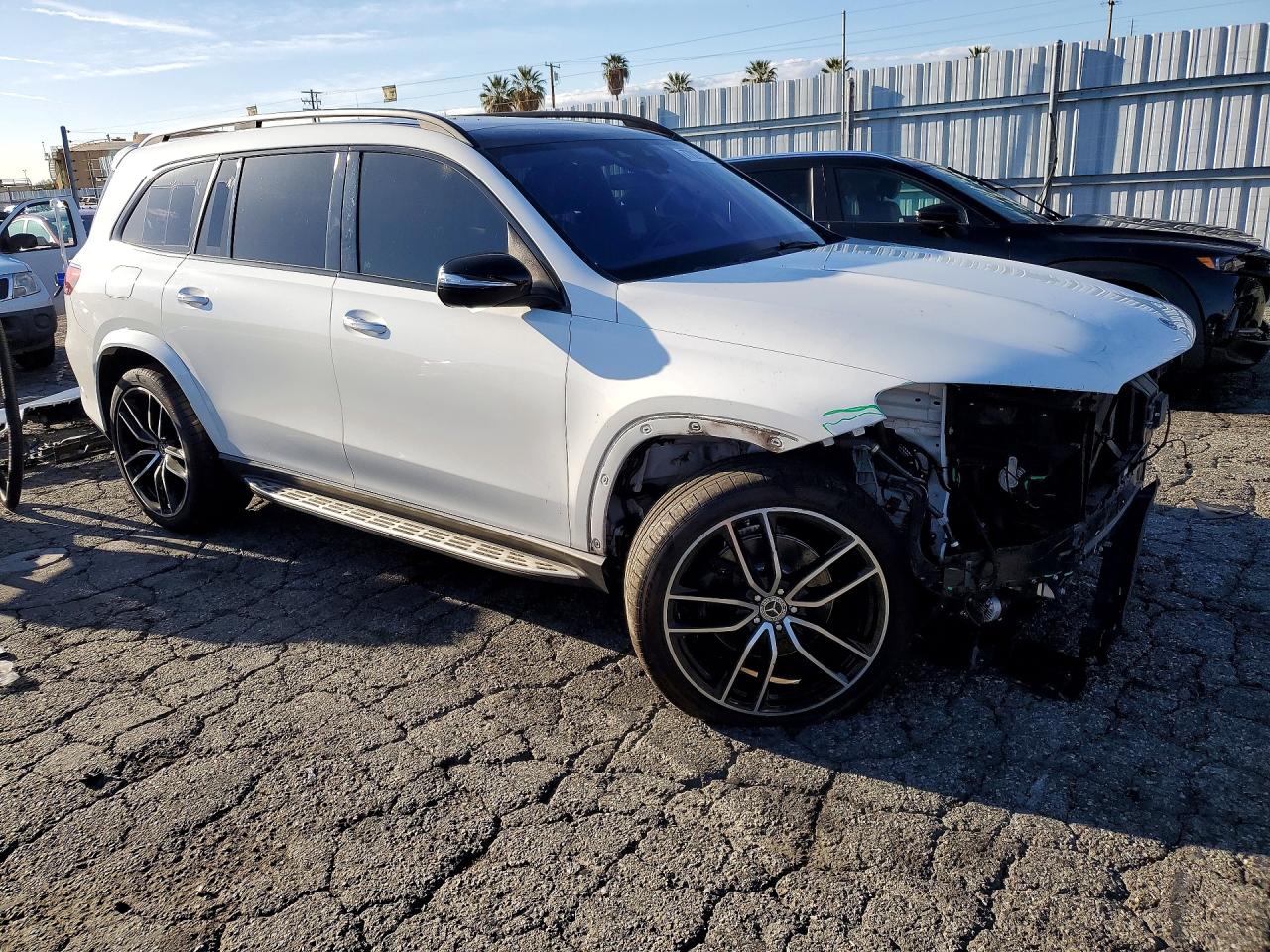 2022 MERCEDES-BENZ GLS 450 4MATIC photo 4