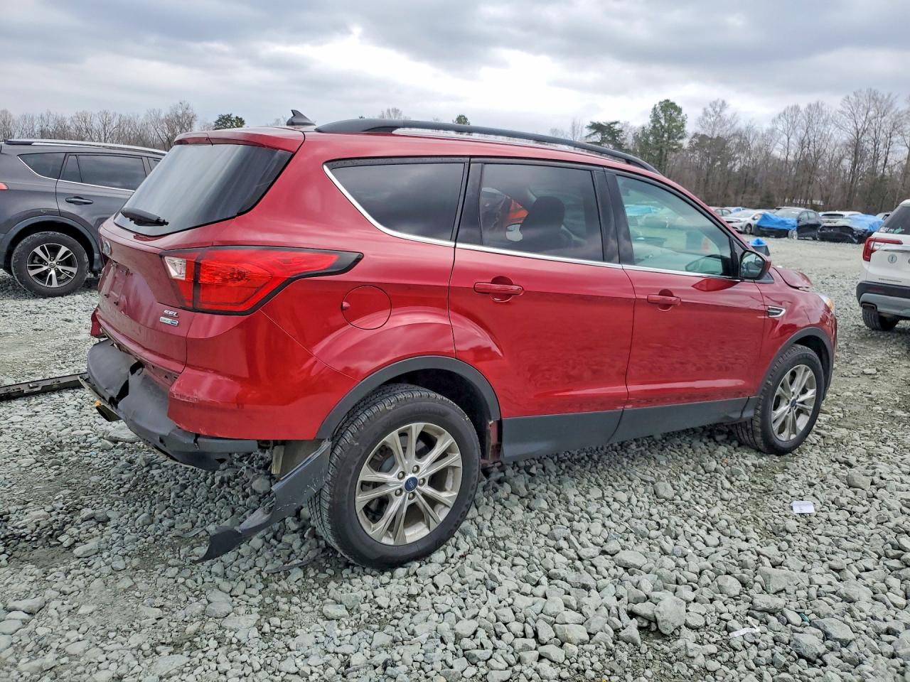 2019 FORD ESCAPE SEL photo 3