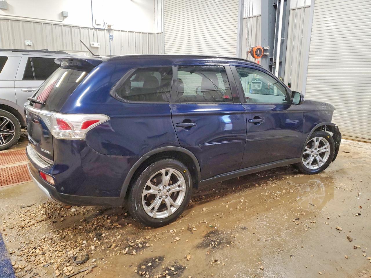 2015 MITSUBISHI OUTLANDER SE photo 3