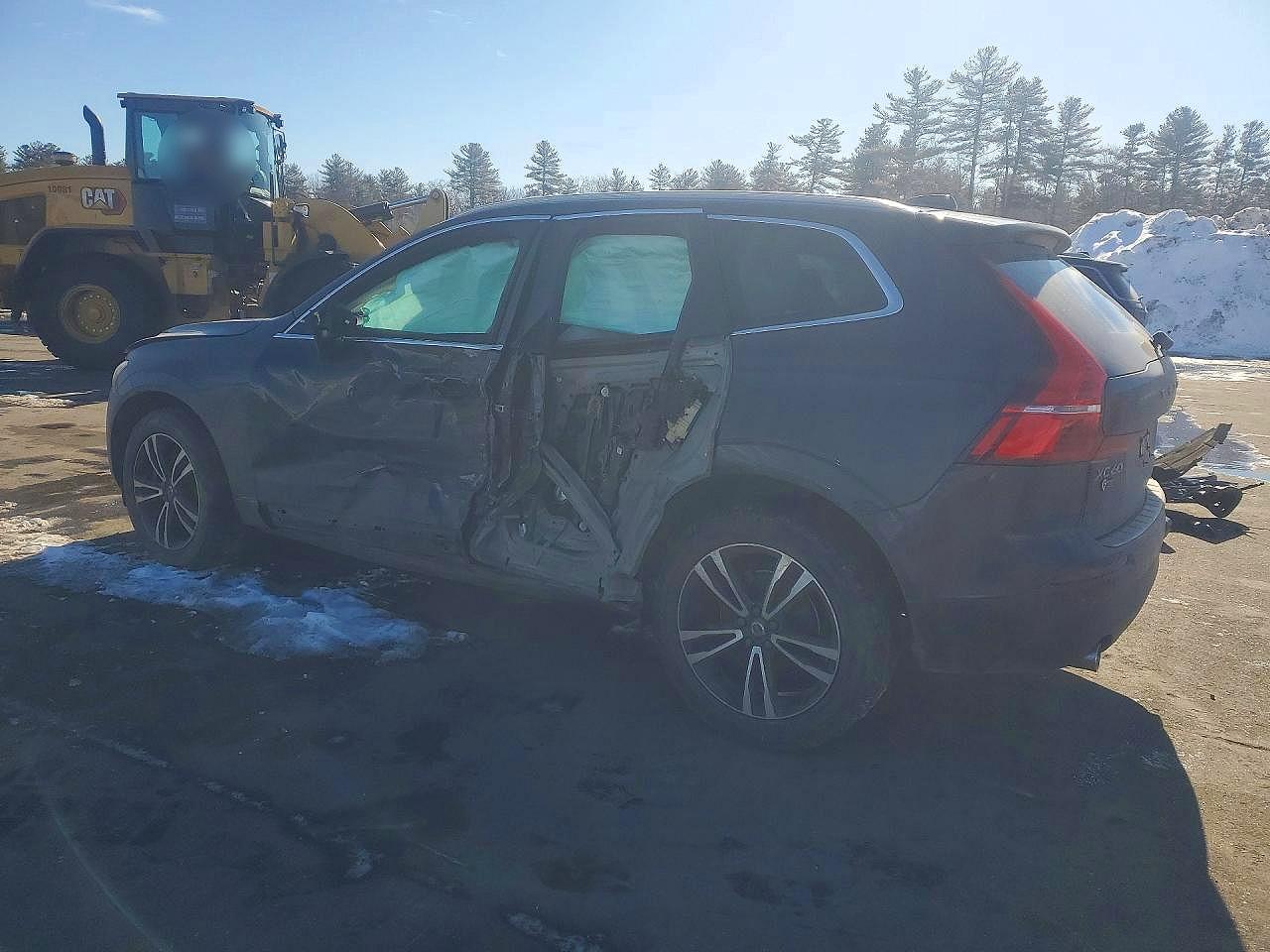 2021 VOLVO XC60 T5 MOMENTUM photo 2