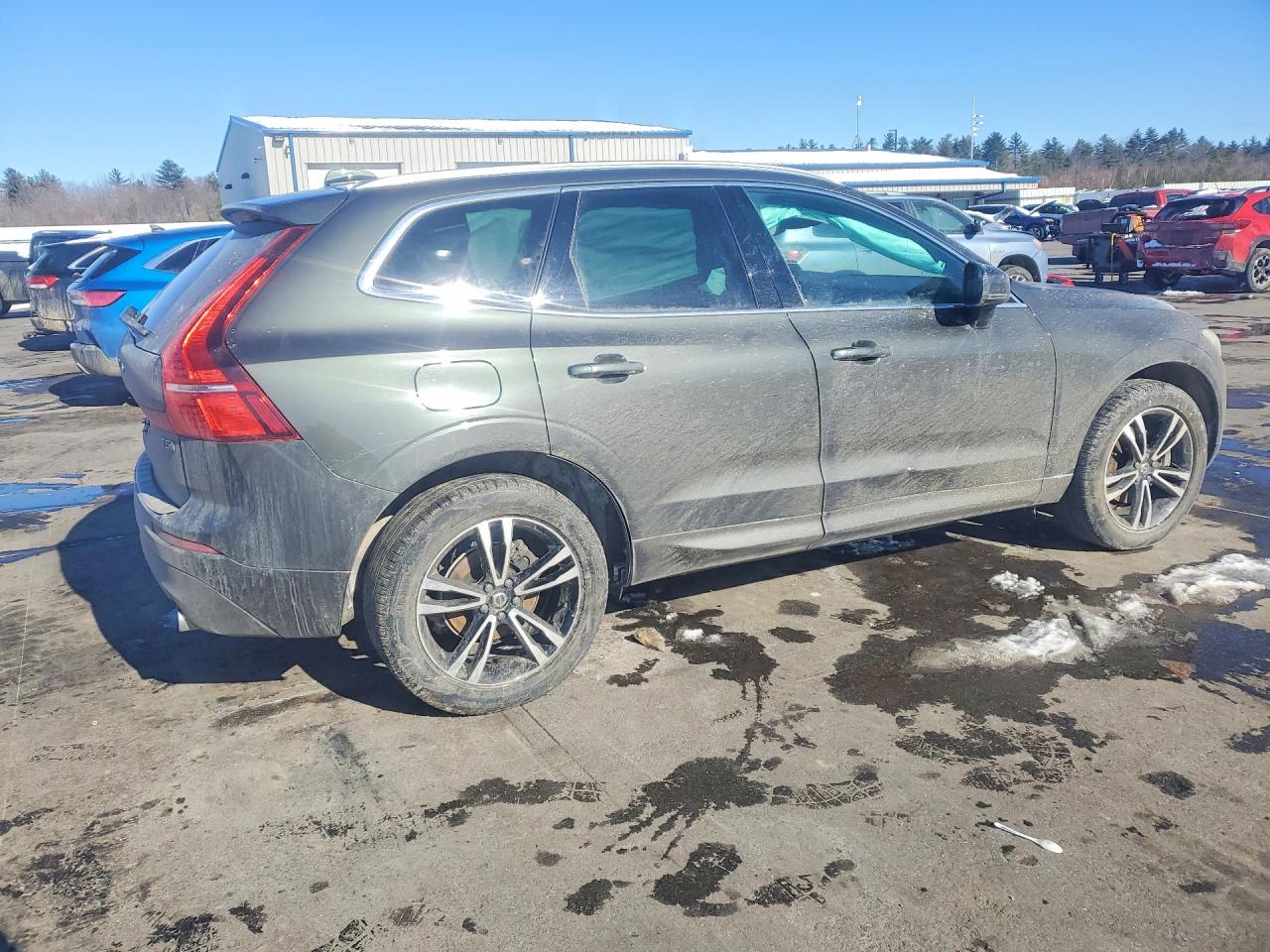 2021 VOLVO XC60 T5 MOMENTUM photo 3