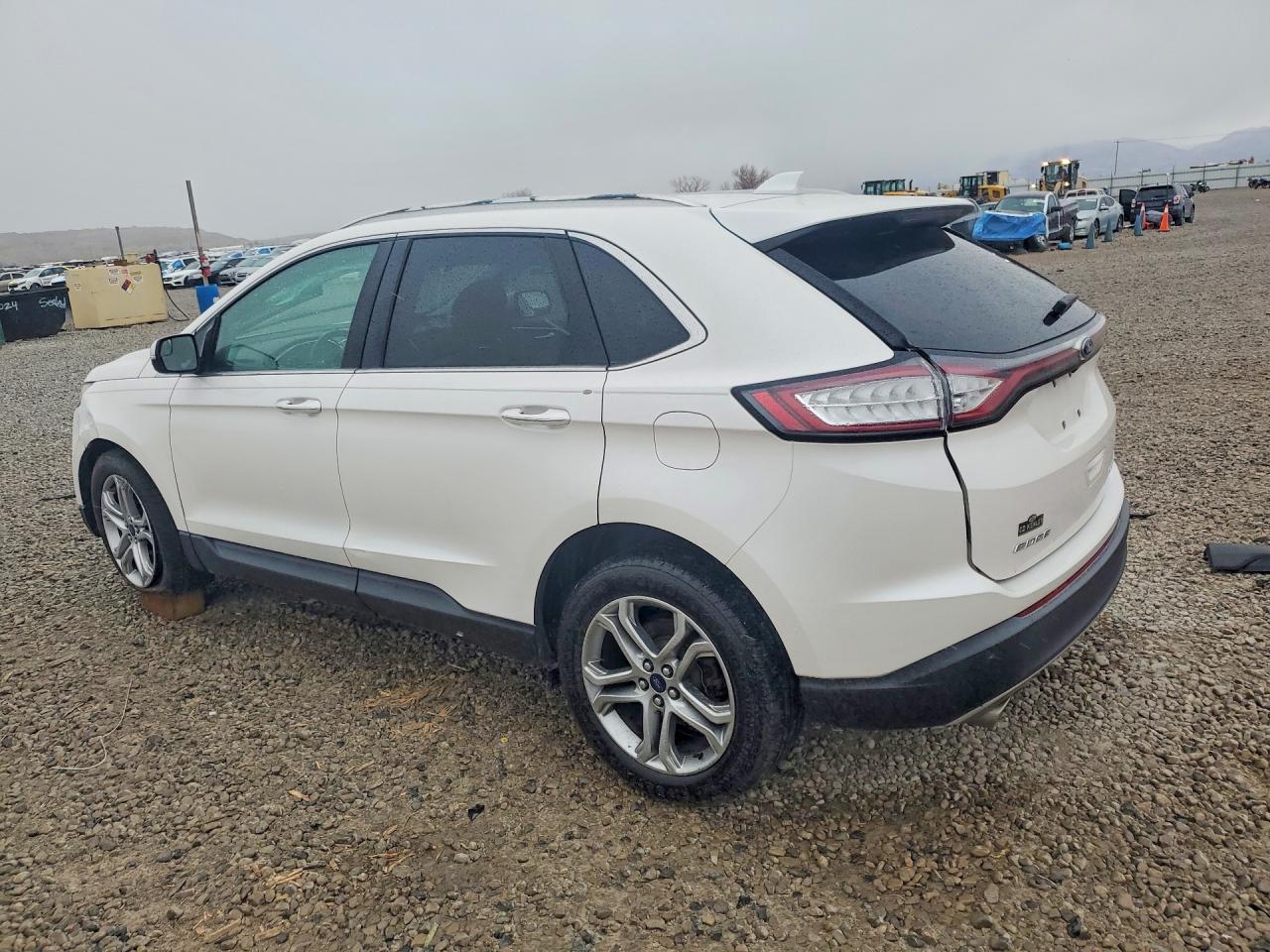 2016 FORD EDGE TITANIUM photo 2