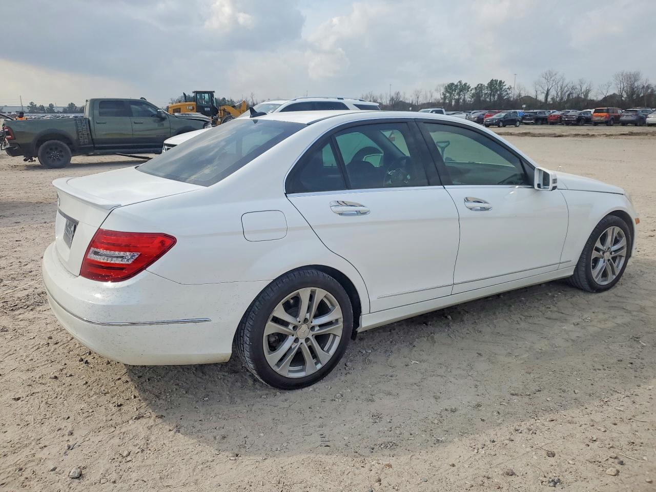 2013 MERCEDES-BENZ C 250 photo 5
