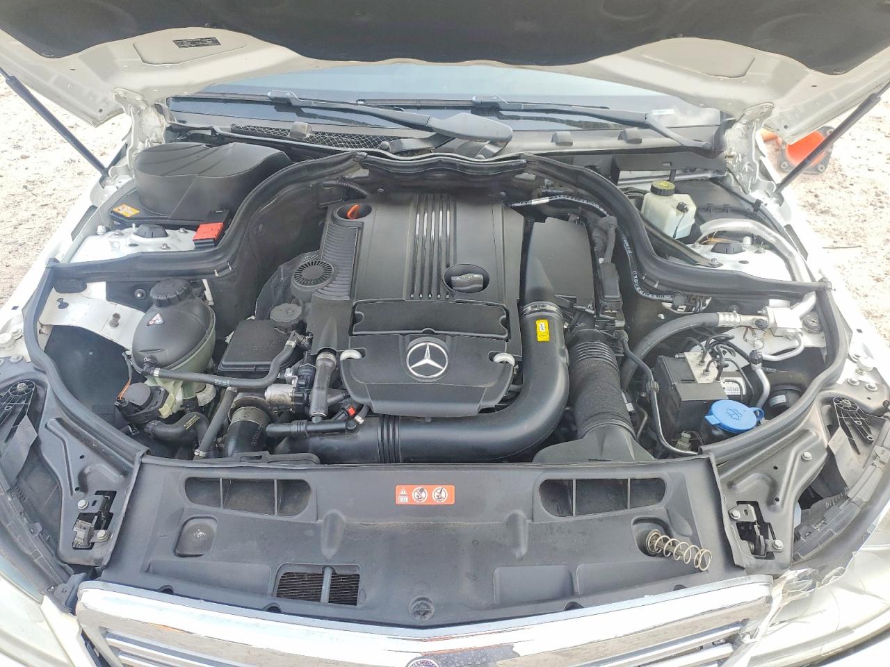 2013 MERCEDES-BENZ C 250 photo 21
