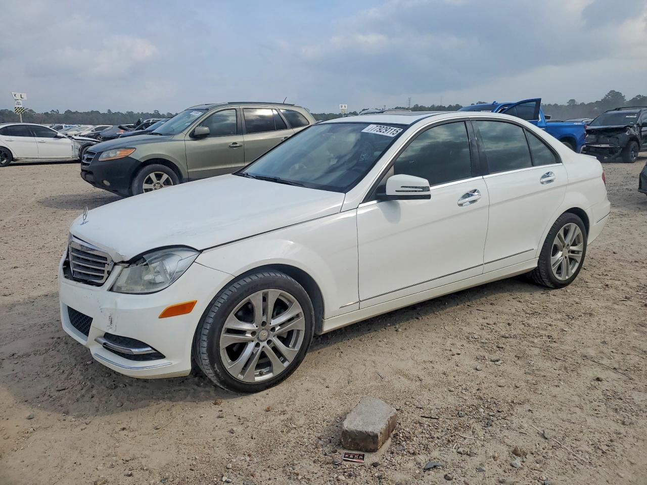 2013 MERCEDES-BENZ C