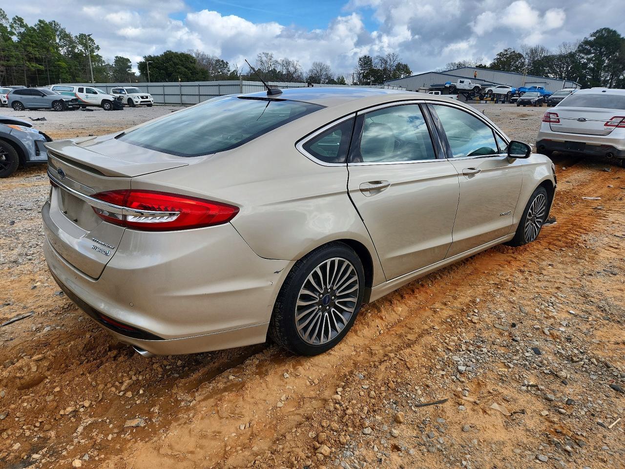 2017 FORD FUSION TITANIUM HEV photo 3