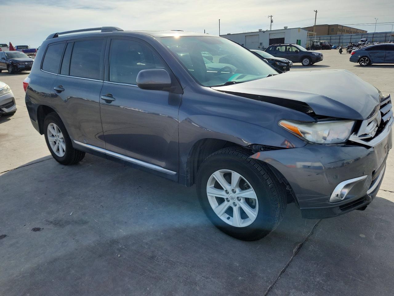 2012 TOYOTA HIGHLANDER photo 7