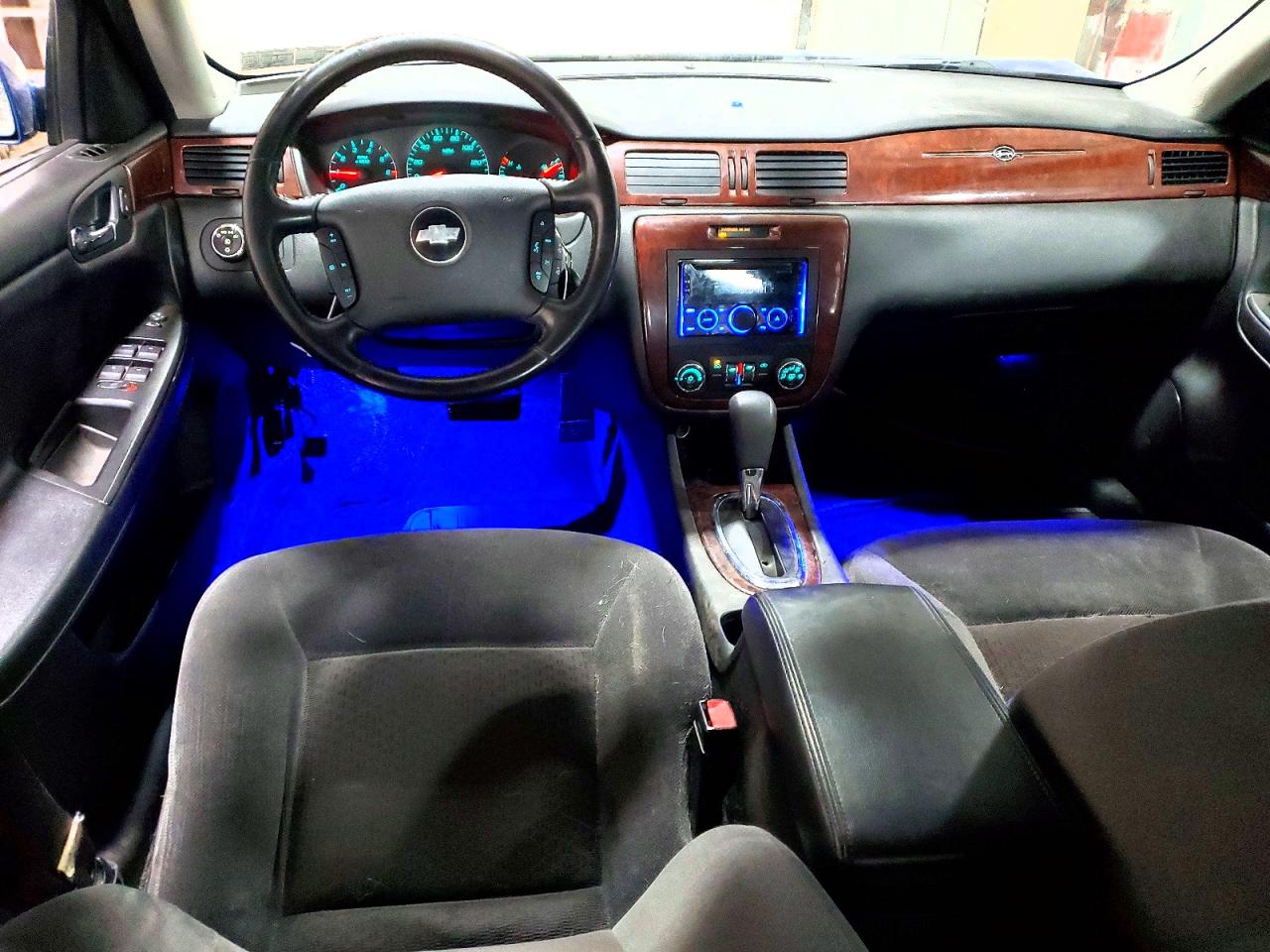 2010 CHEVROLET IMPALA LT photo 8
