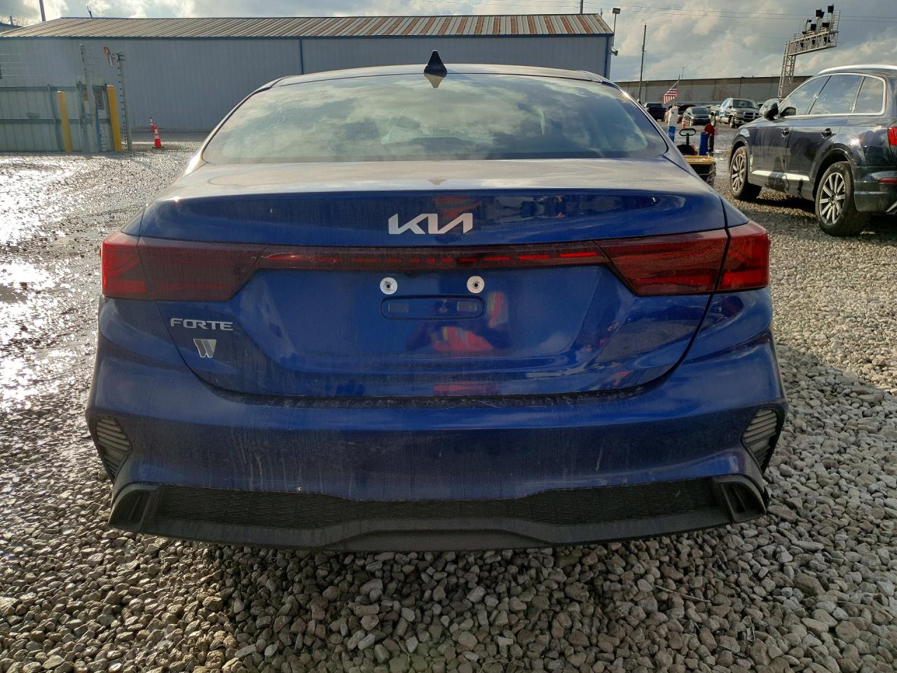 2023 KIA FORTE LX photo 6