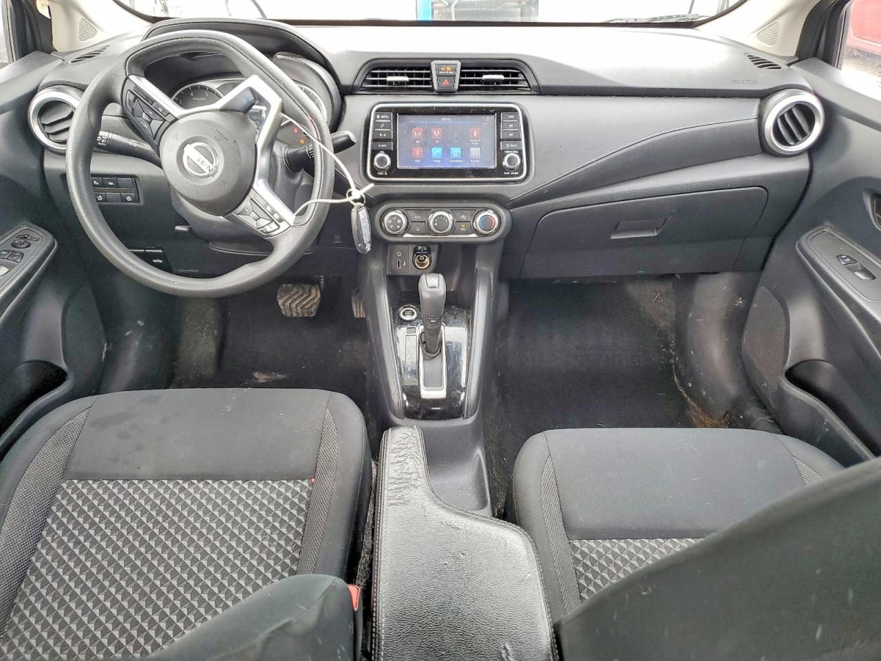 2020 NISSAN VERSA S photo 22