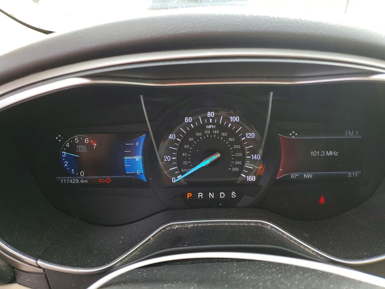 2015 FORD FUSION SE photo 17