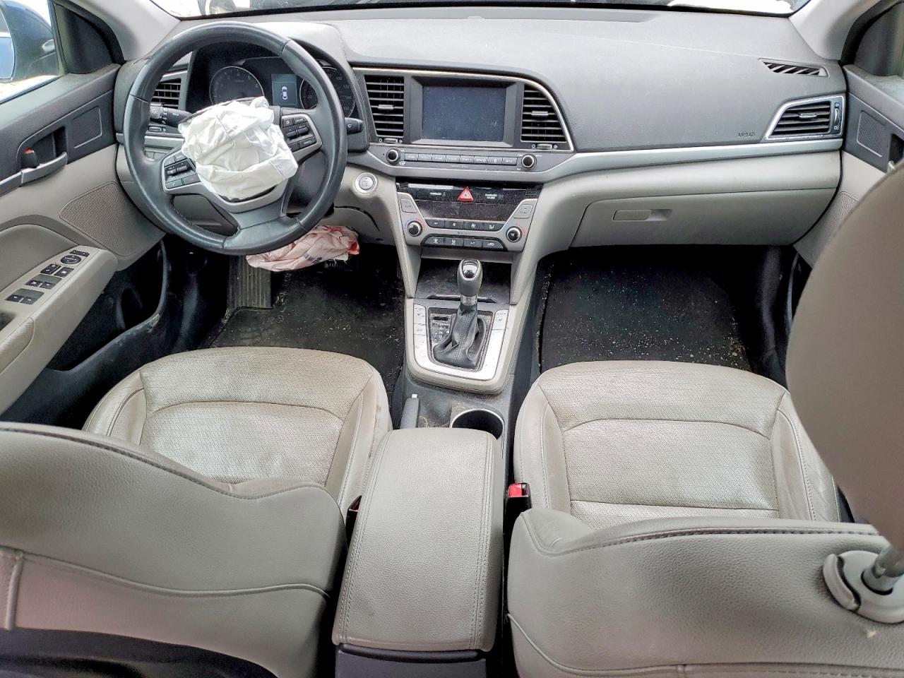 2017 HYUNDAI ELANTRA photo 22