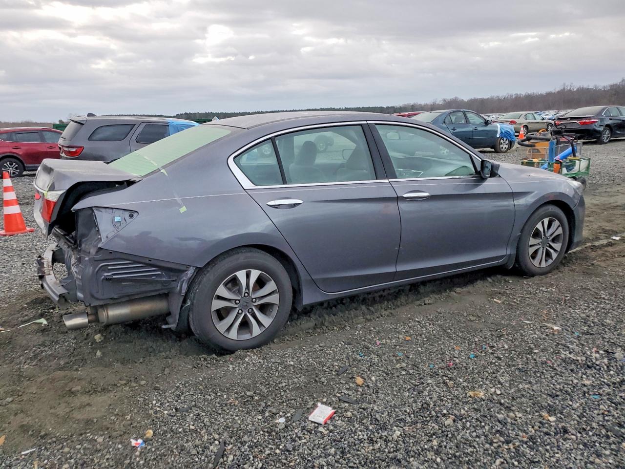 2013 HONDA ACCORD LX photo 5