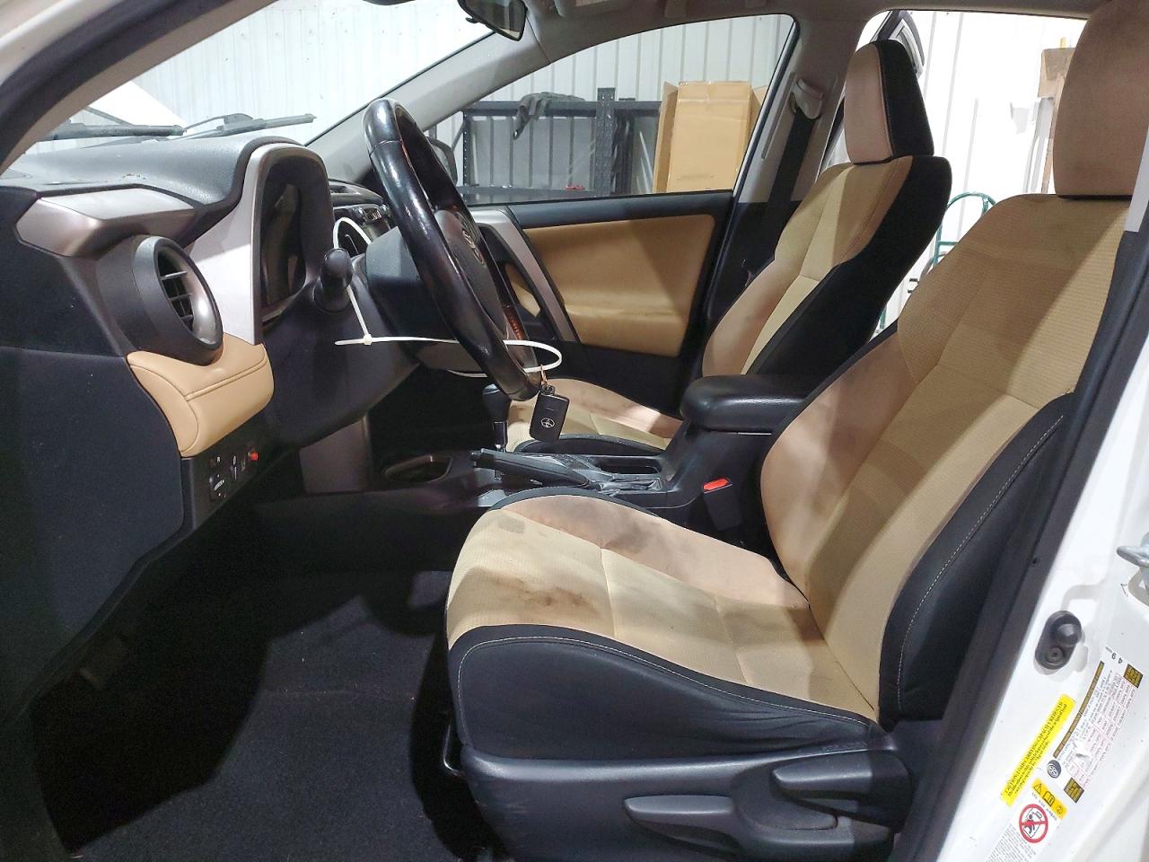 2018 TOYOTA RAV4 XLE photo 13