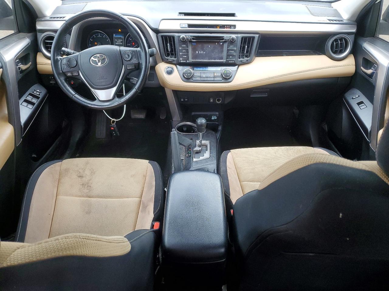 2018 TOYOTA RAV4 XLE photo 15