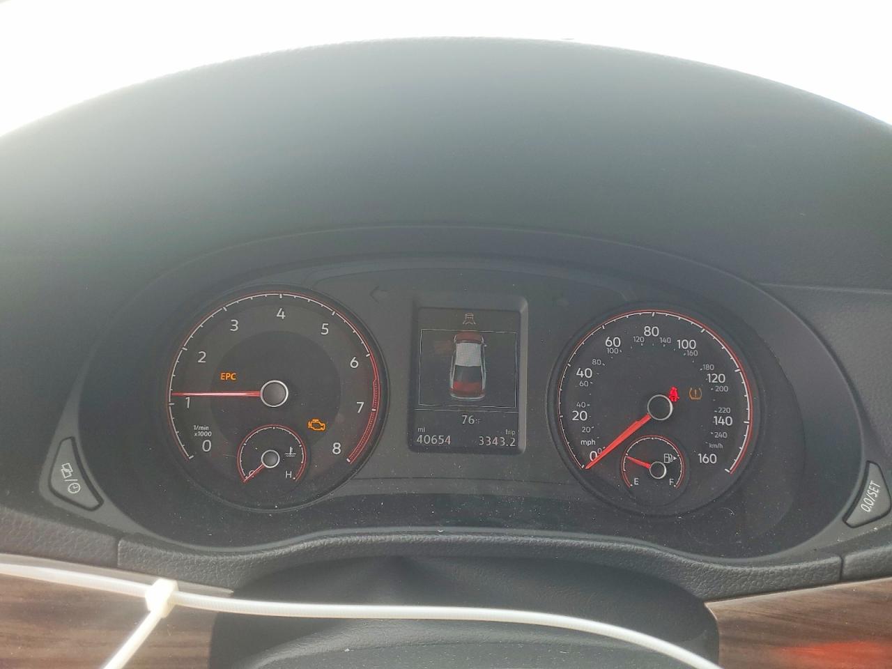 2020 VOLKSWAGEN PASSAT SEL photo 25