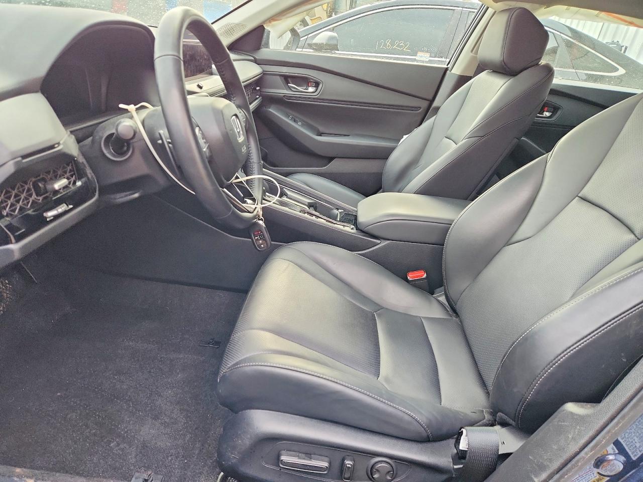 2024 HONDA ACCORD HYBRID EXL photo 7