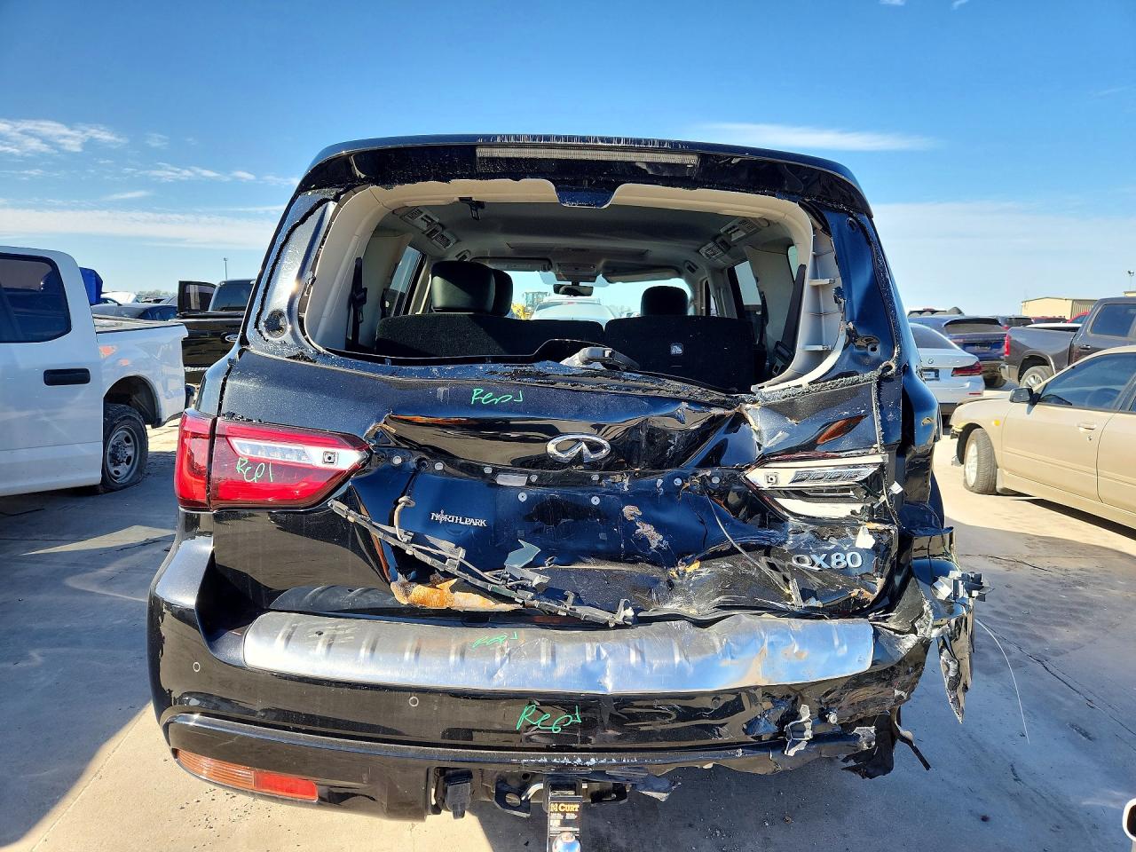 2021 INFINITI QX80 LUXE photo 16