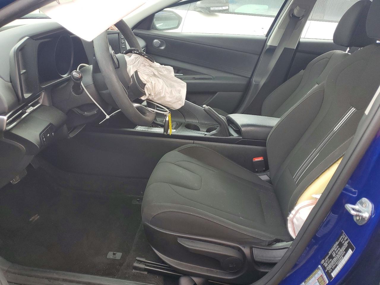2021 HYUNDAI ELANTRA SEL photo 7