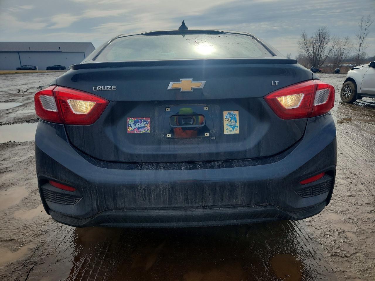 2017 CHEVROLET CRUZE LT photo 6