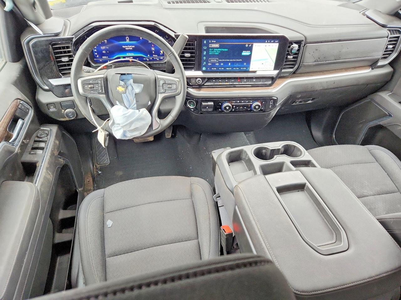 2025 CHEVROLET SILVERADO C1500 LT photo 15