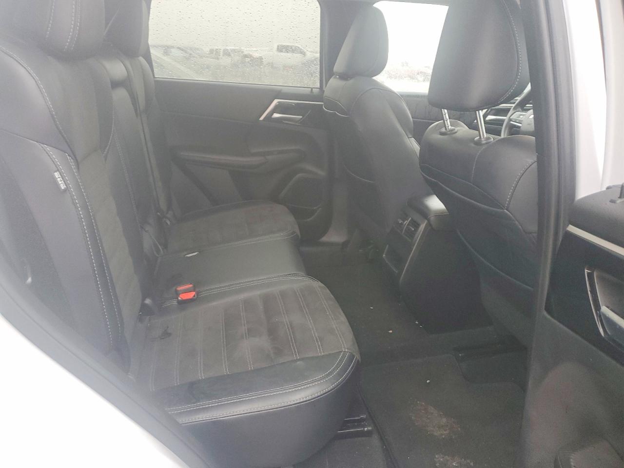 2024 MITSUBISHI OUTLANDER SE photo 21