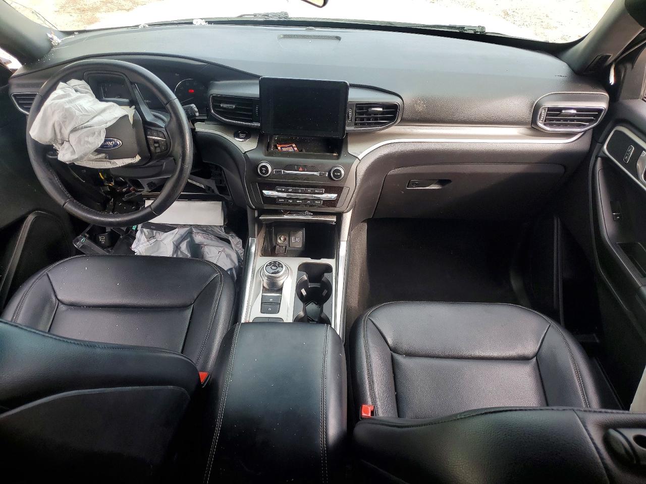 2020 FORD EXPLORER XLT photo 22