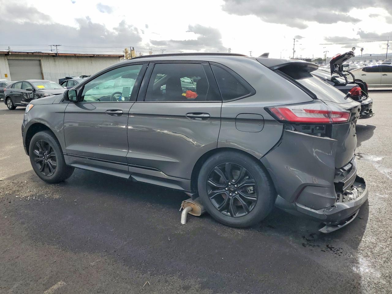 2024 FORD EDGE SE photo 2