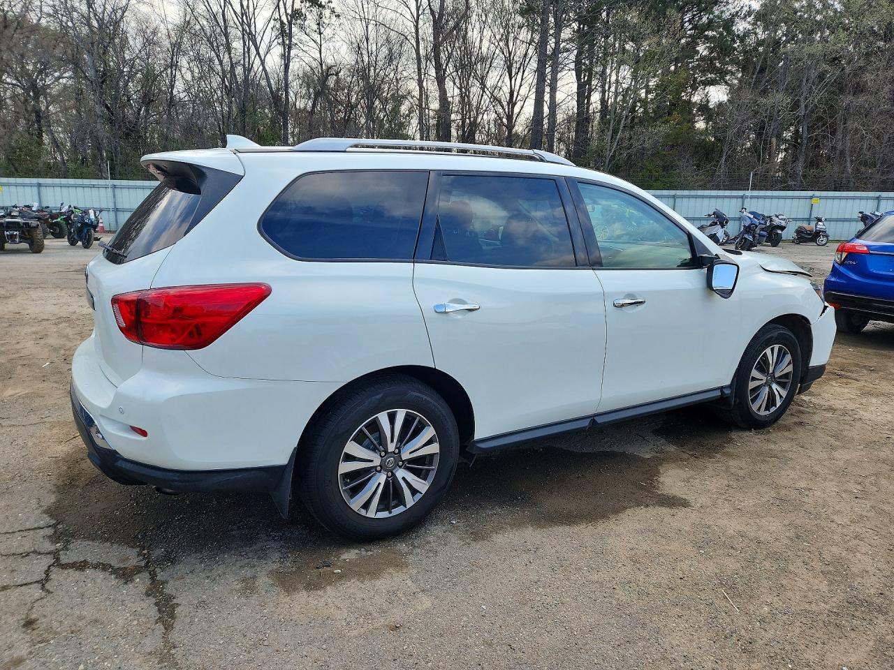 2020 NISSAN PATHFINDER S photo 7