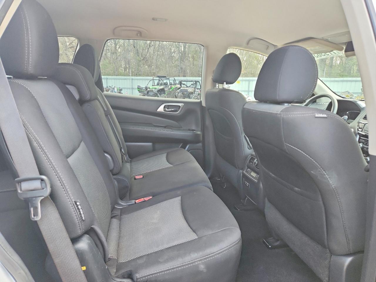 2020 NISSAN PATHFINDER S photo 31