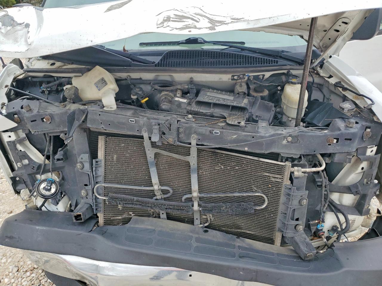 2017 GMC SAVANA CARGO 2500 13 photo 12