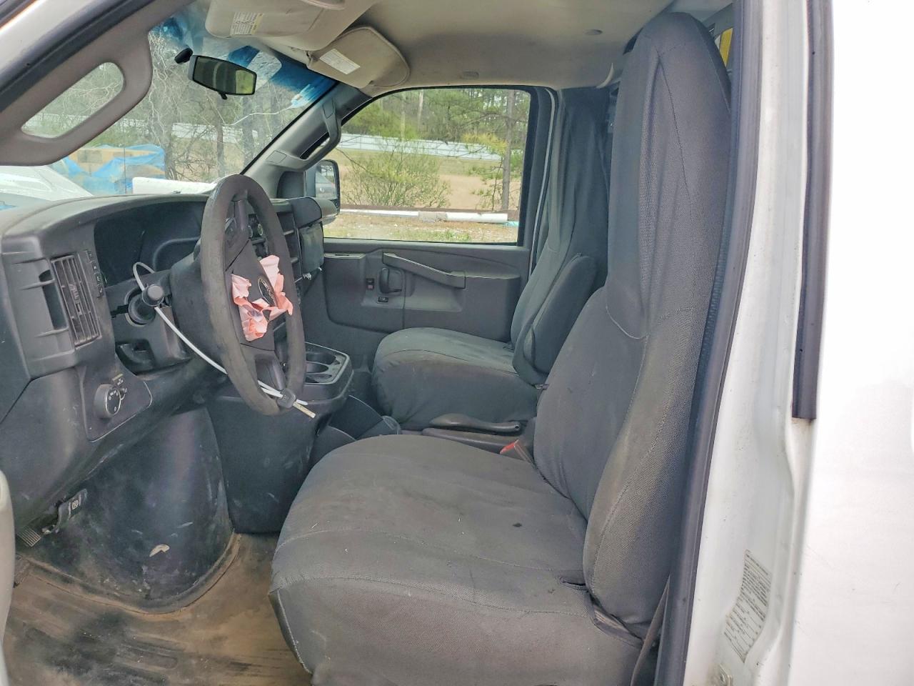 2017 GMC SAVANA CARGO 2500 13 photo 7