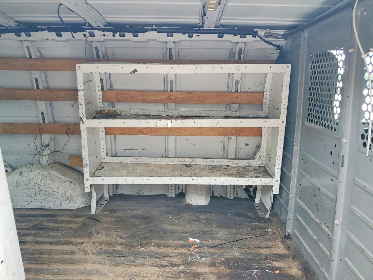 2017 GMC SAVANA CARGO 2500 13 photo 11