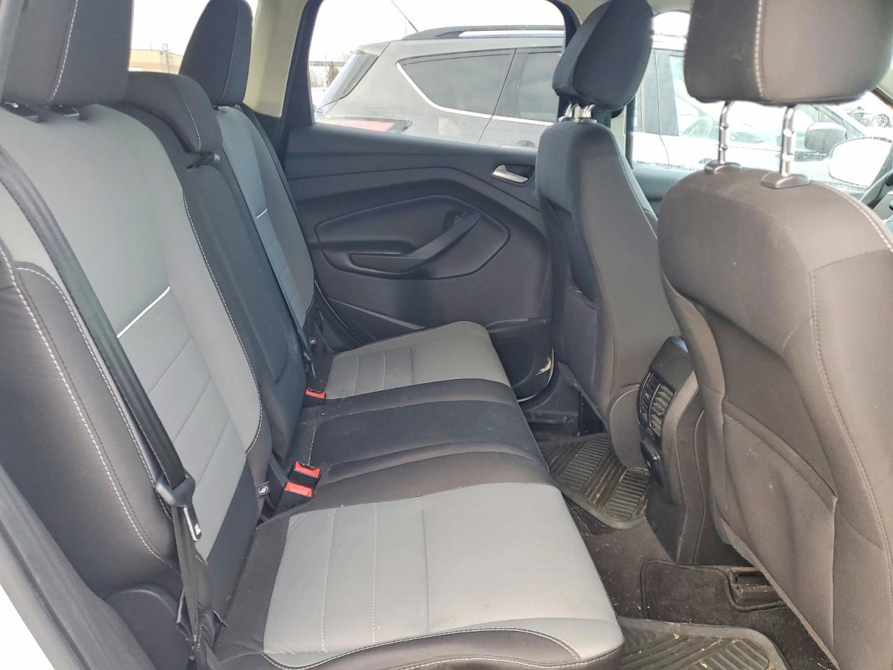 2014 FORD ESCAPE SE photo 21