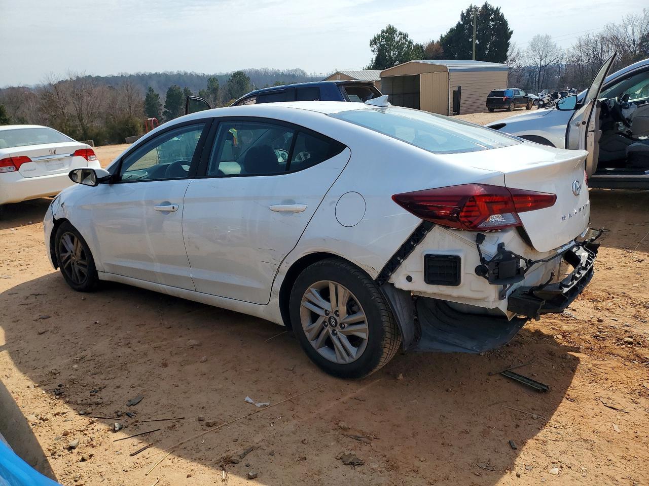 2020 HYUNDAI ELANTRA SEL photo 2