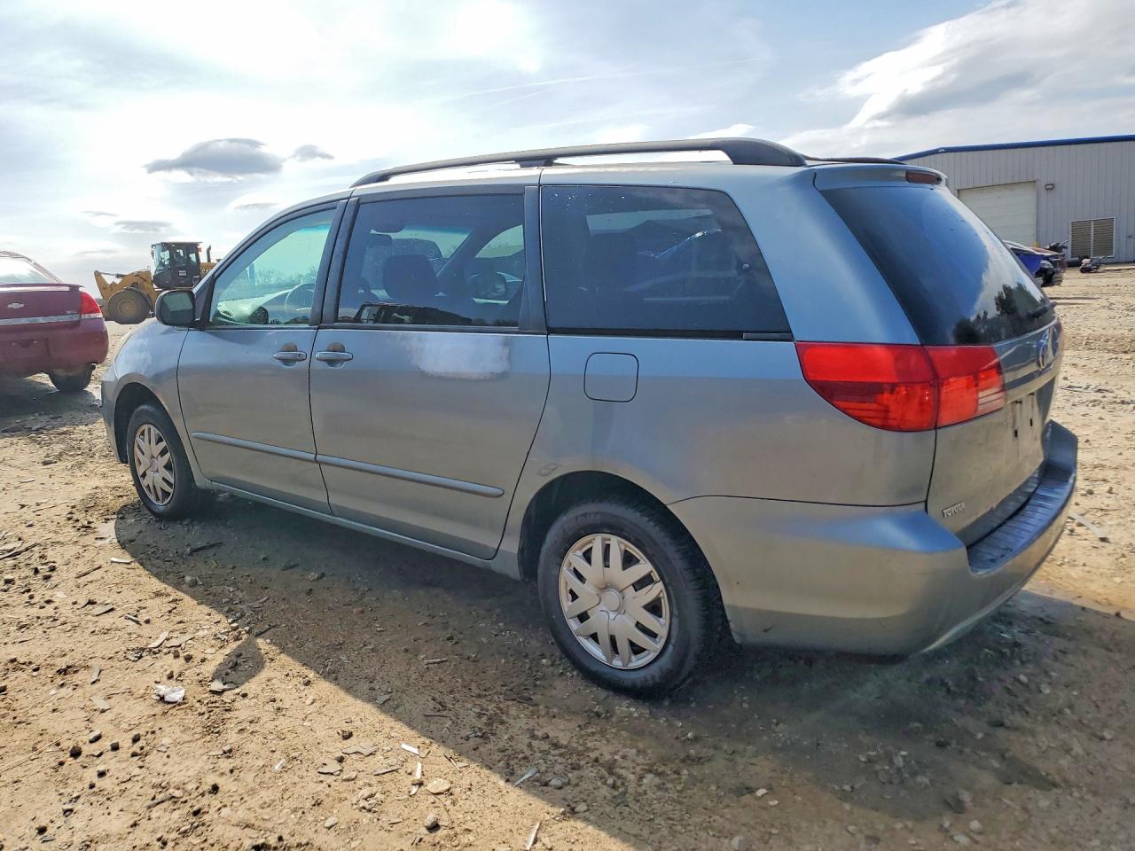 2004 TOYOTA SIENNA LE 7 PASSENGER photo 3
