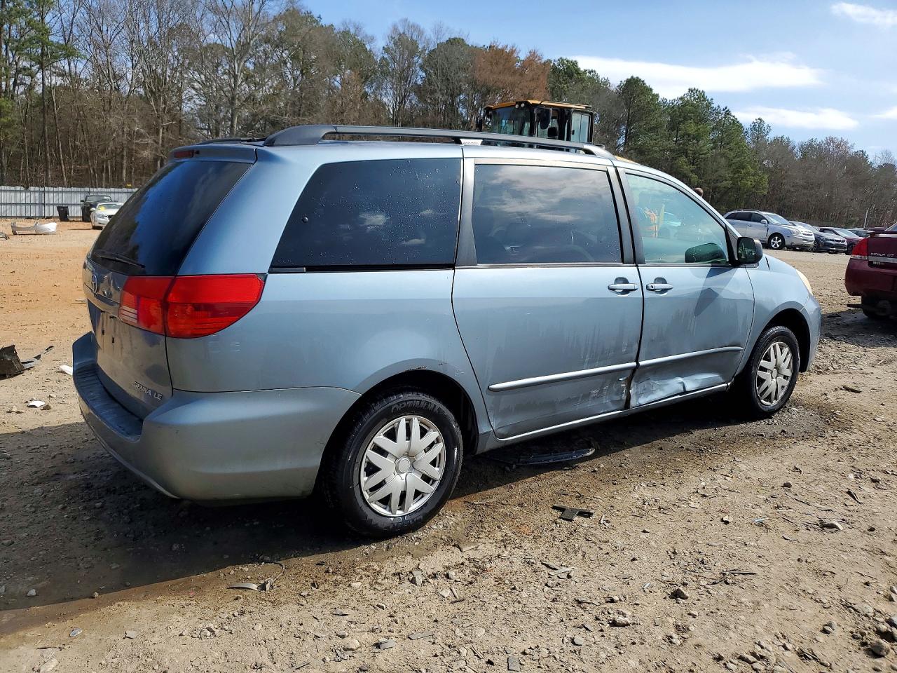 2004 TOYOTA SIENNA LE 7 PASSENGER photo 5