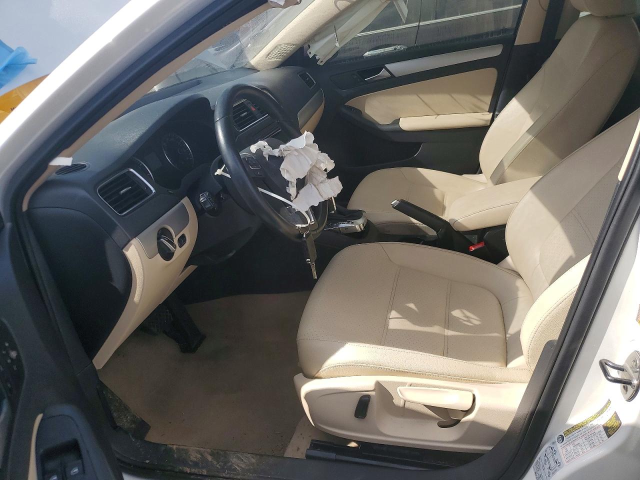 2013 VOLKSWAGEN JETTA SE photo 7