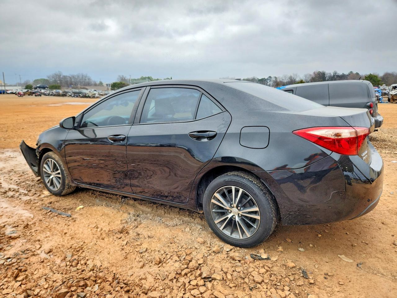 2017 TOYOTA COROLLA L photo 4